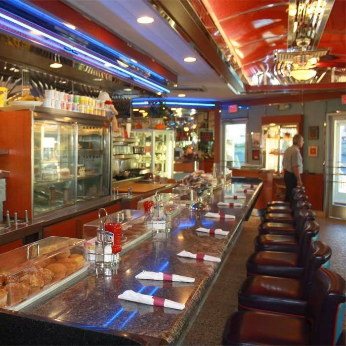 Dix Hills Diner | restaurant | 1800 E Jericho Turnpike, Huntington, NY 11743, USA | 6314995899 OR +1 631-499-5899