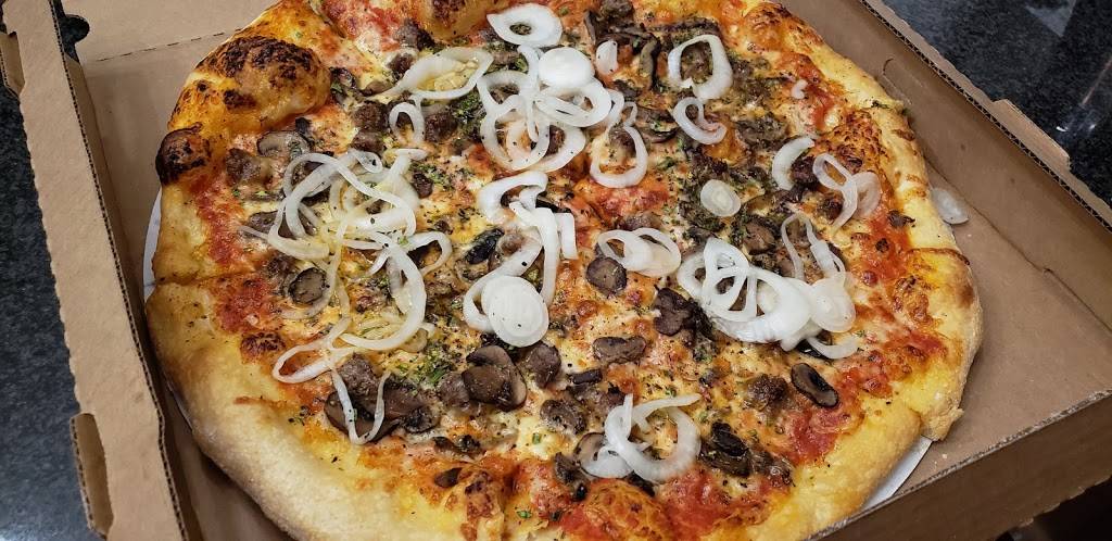 Bobs Pizza | meal takeaway | 616 Davis St, Evanston, IL 60201, USA | 8474851973 OR +1 847-485-1973