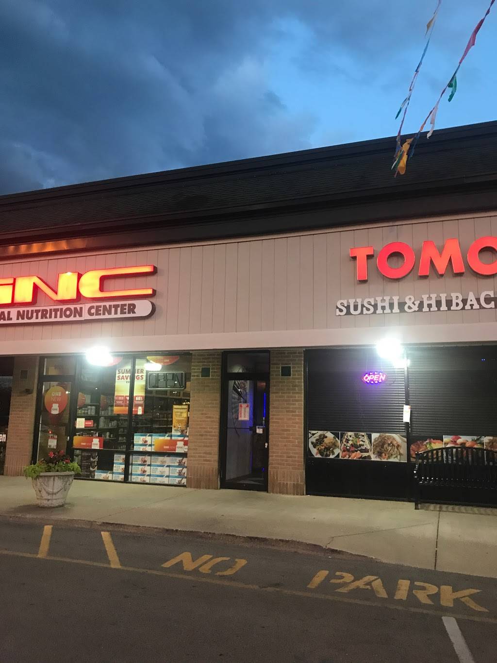 Tomo Japanese restaurant | restaurant | 9803 Fall Creek Rd, Indianapolis, IN 46256, USA | 3175985566 OR +1 317-598-5566