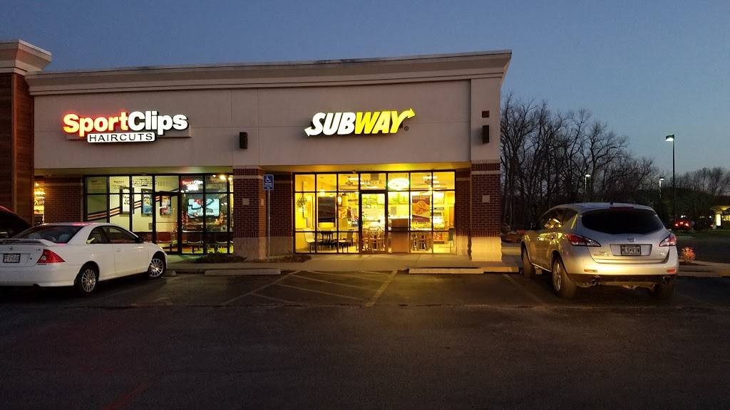 Subway | meal takeaway | 18921 E Valley View Pkwy Lot 4A, Suite A, Independence, MO 64055, USA | 8167958037 OR +1 816-795-8037
