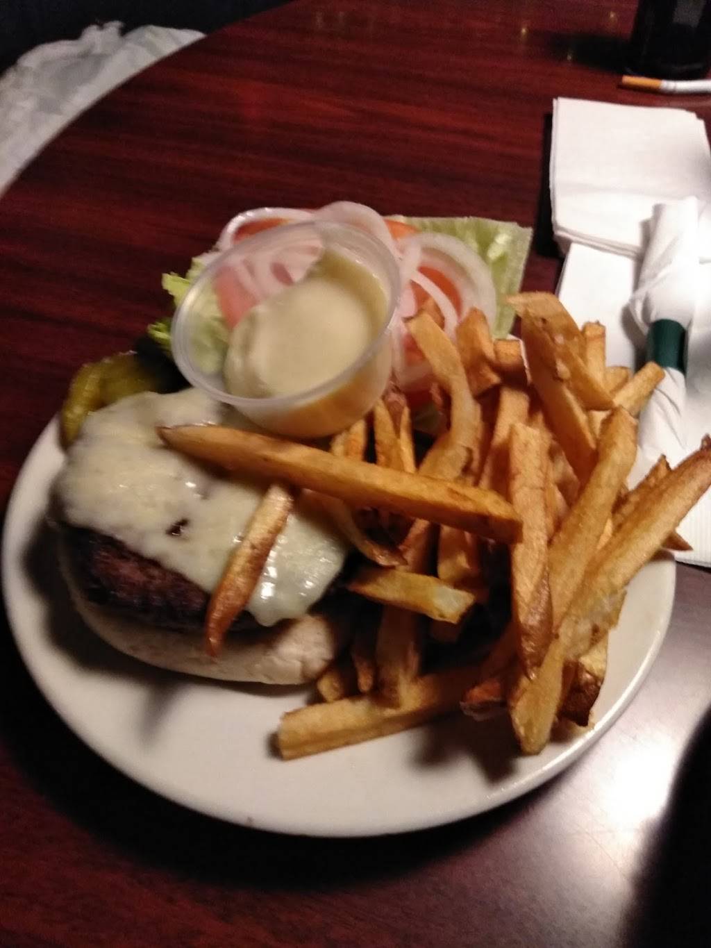 Beckys | restaurant | 1762 E 18th St, Cleveland, OH 44114, USA | 2166210055 OR +1 216-621-0055