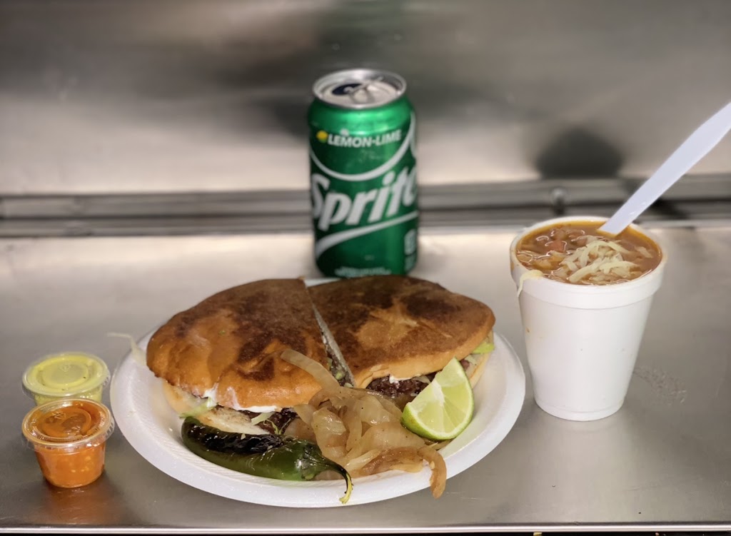 Mini Tacos Riveras | restaurant | 1158 S General McMullen Dr, San Antonio, TX 78237, USA | 2105845167 OR +1 210-584-5167