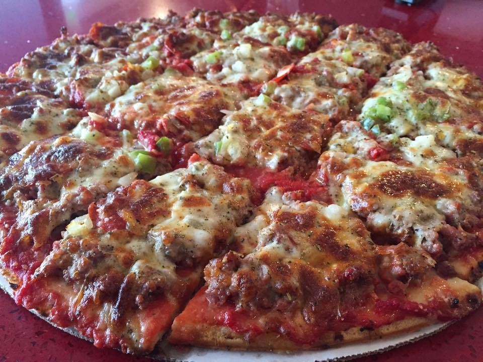 Broadway Pizza | restaurant | 2581 Broad Ave, Memphis, TN 38112, USA | 9014547930 OR +1 901-454-7930
