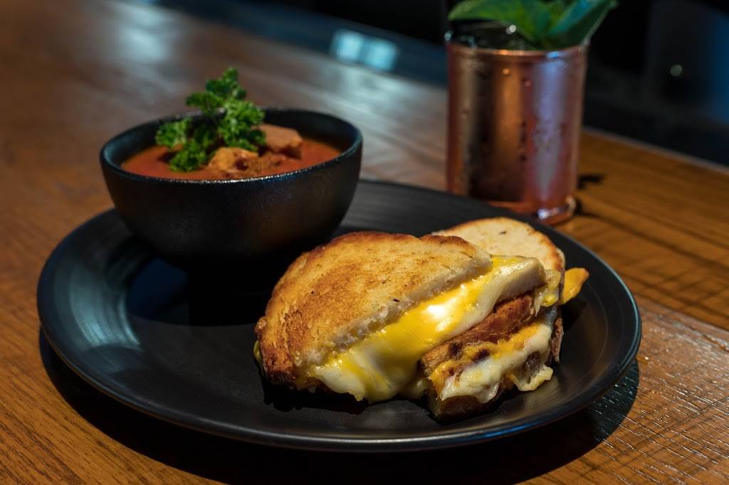 Between the Rinks | restaurant | 888 Ridge Valley, Irvine, CA 92618, USA | 9497741621 OR +1 949-774-1621