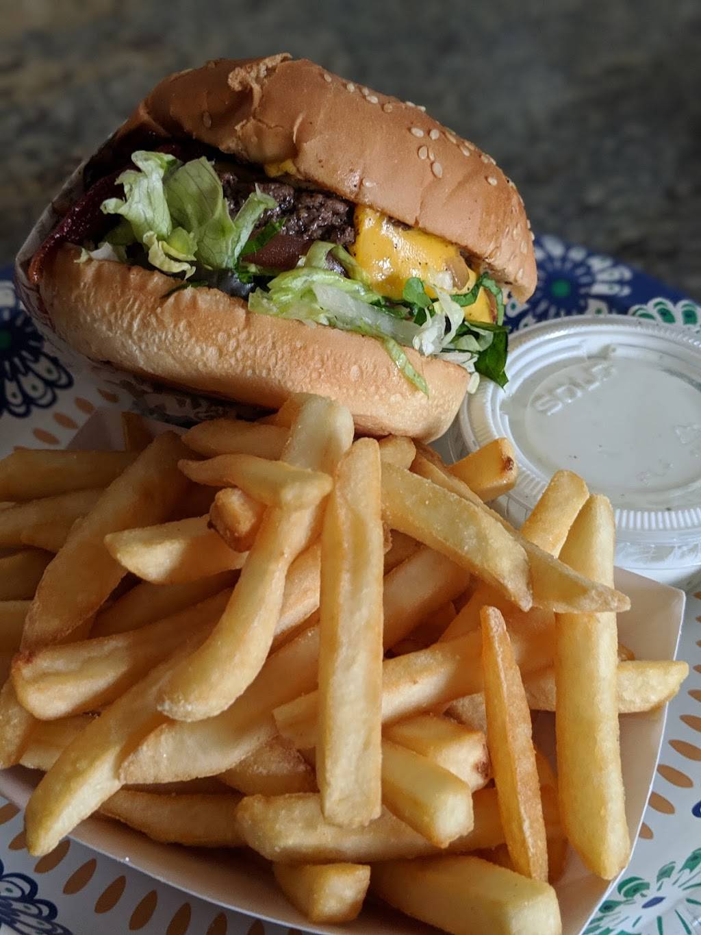 The Habit Burger Grill | meal takeaway | 118 Plaza Dr, Vallejo, CA 94591, USA | 7076444432 OR +1 707-644-4432