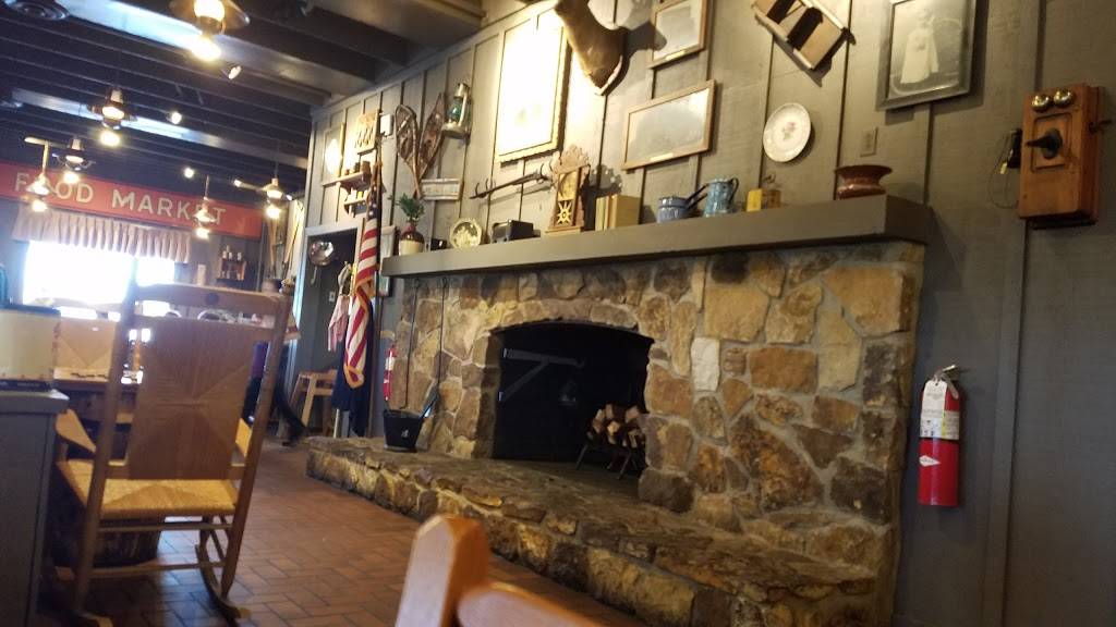 Cracker Barrel Old Country Store | restaurant | 8215 Eagle Lake Dr, Evansville, IN 47715, USA | 8124798788 OR +1 812-479-8788
