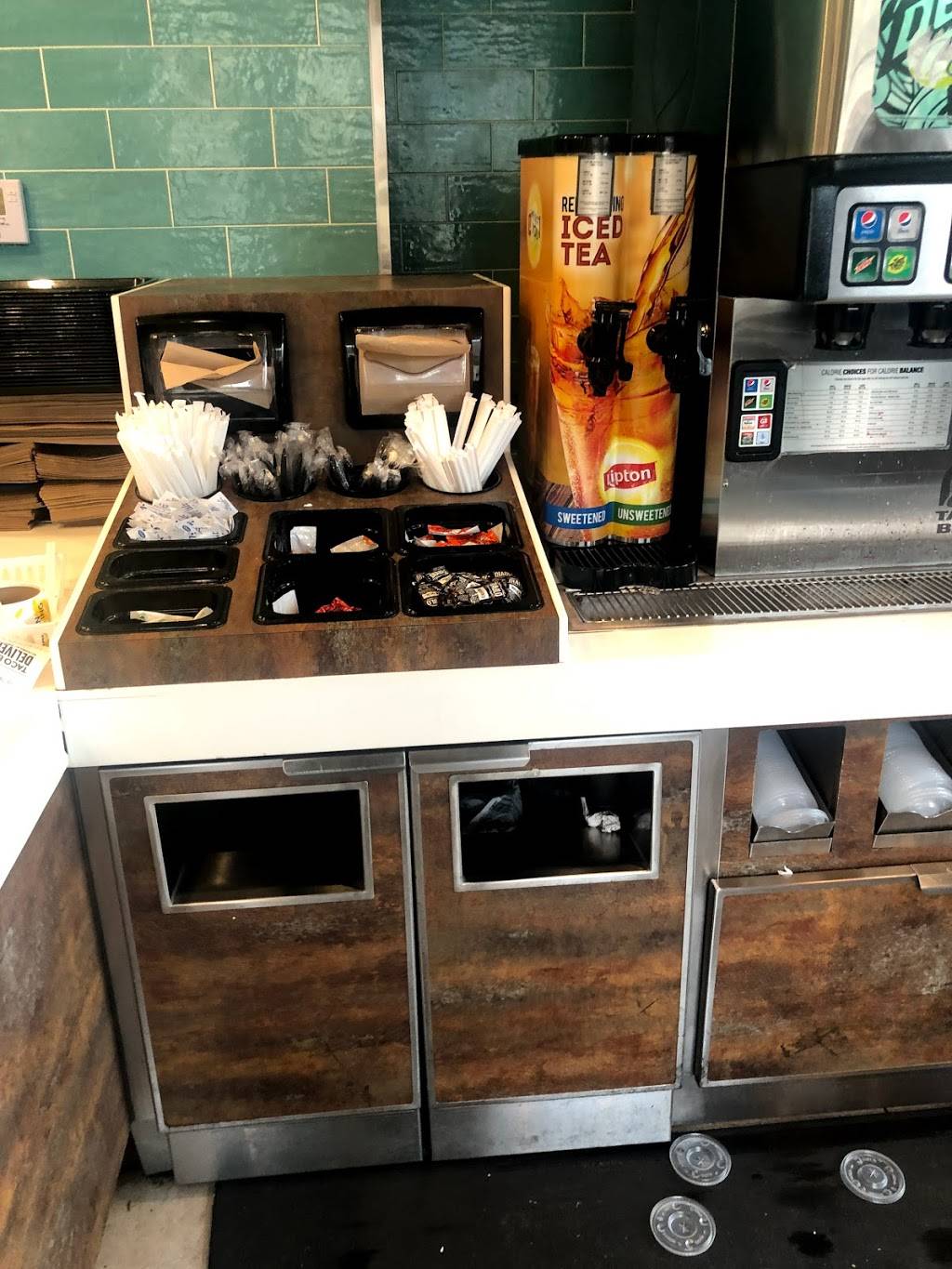 Taco Bell | meal takeaway | 38-1 Junction Blvd, Queens, NY 11368, USA | 7187792353 OR +1 718-779-2353