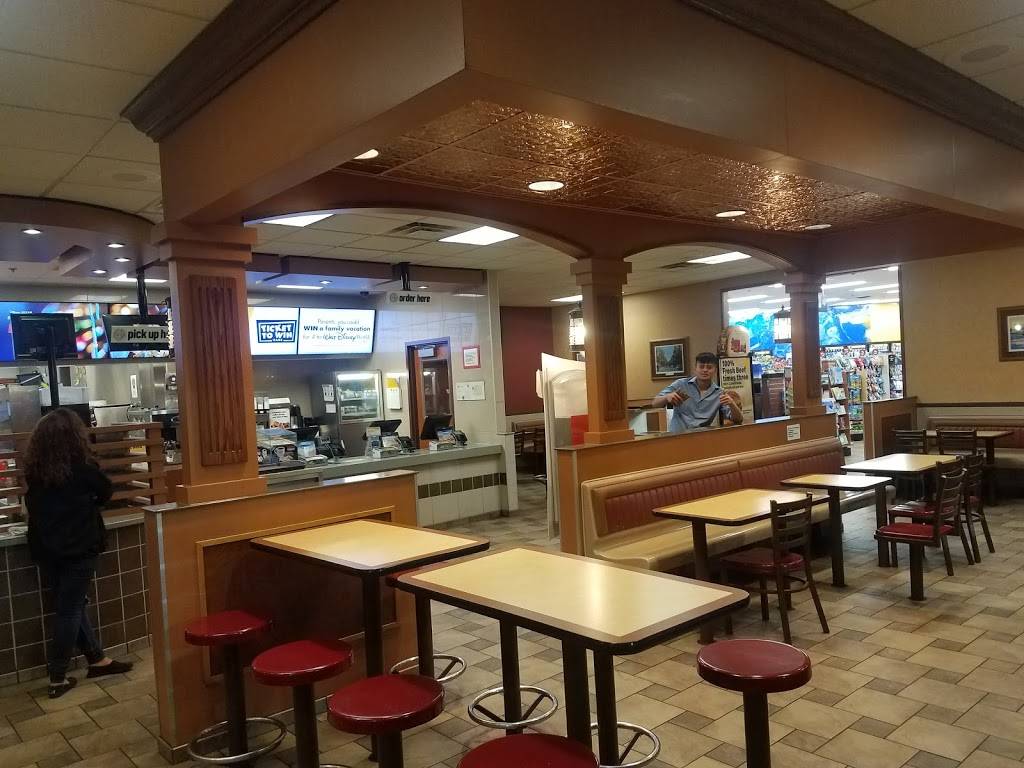 McDonalds | cafe | 16921 Halfway Blvd, Hagerstown, MD 21740, USA | 3015825070 OR +1 301-582-5070