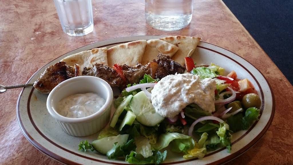 Georgias Greek Restaurant & Deli | restaurant | 323 NW 85th St, Seattle, WA 98117, USA | 2067831228 OR +1 206-783-1228