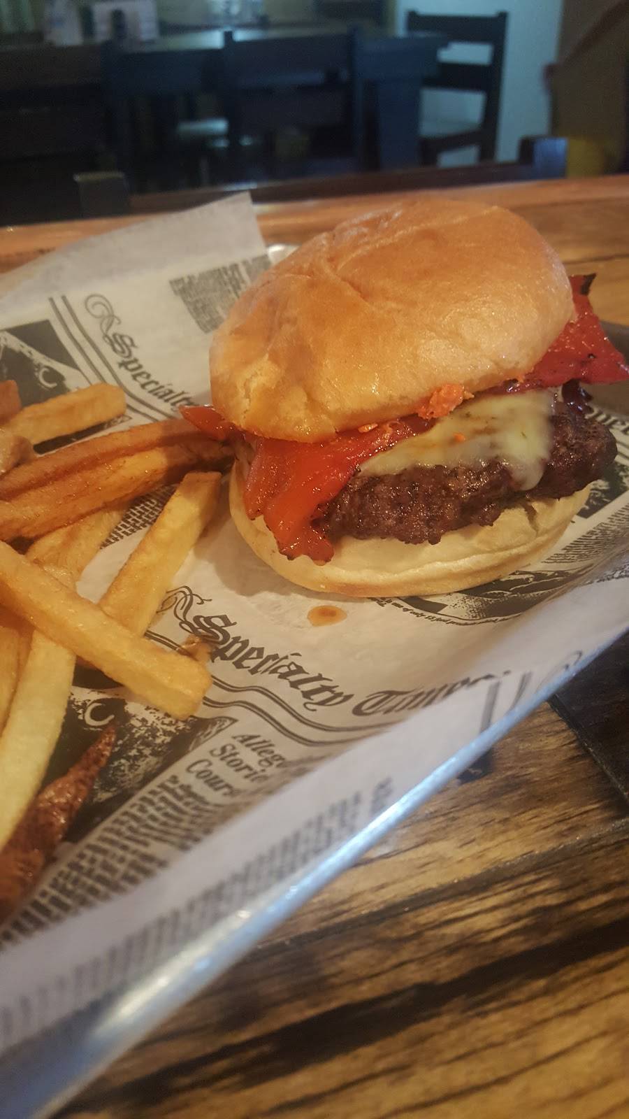 Champion Beach House & Bar | restaurant | 4551 Mahoning Ave, Warren, OH 44483, USA | 3304696993 OR +1 330-469-6993