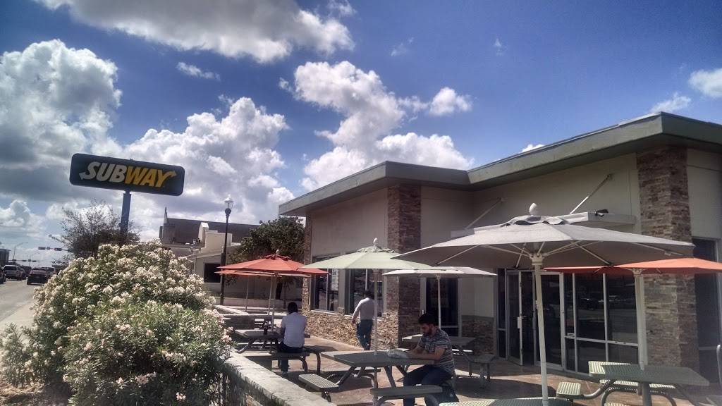 Subway | restaurant | 601 University Dr Ste 103, College Station, TX 77840, USA | 9798462165 OR +1 979-846-2165