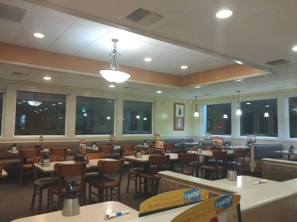 IHOP | restaurant | 2071 E Beltline Ave NE, Grand Rapids, MI 49525, USA | 6163641210 OR +1 616-364-1210