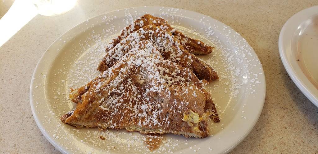 Sandys Restaurant | restaurant | 3000, 2300 Gulf Blvd #7, Indian Rocks Beach, FL 33785, USA | 7275966896 OR +1 727-596-6896