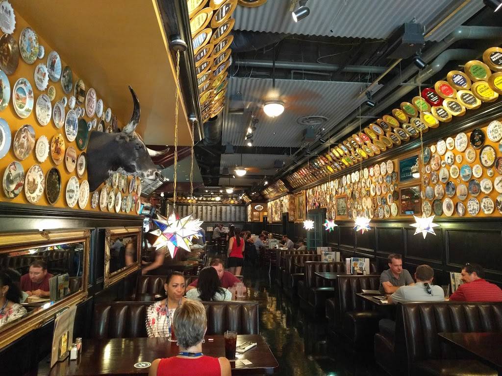 Flying Saucer | restaurant | 111 E 3rd St, Fort Worth, TX 76102, USA | 8173367470 OR +1 817-336-7470