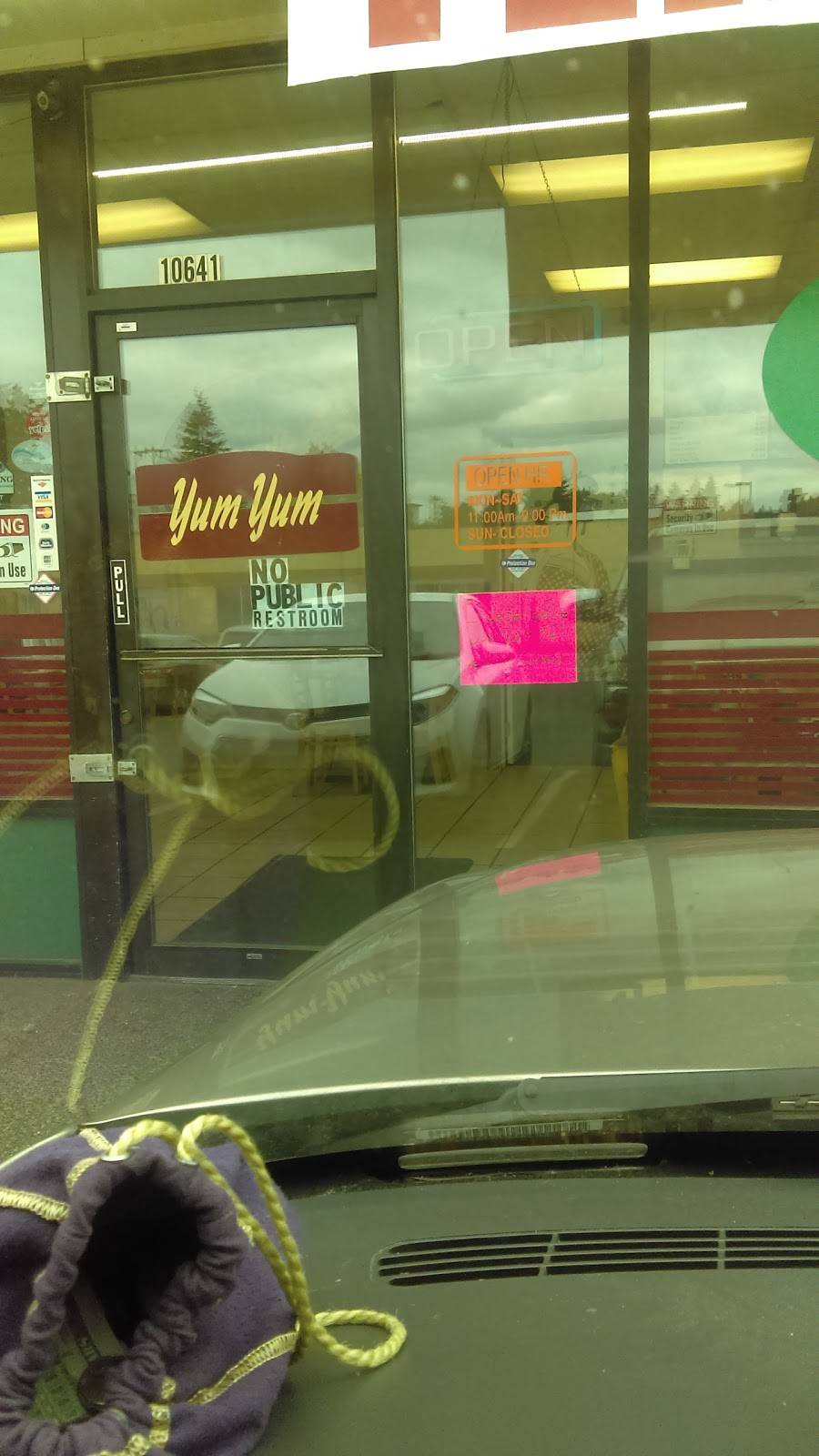 Yum Yum Teriyaki | restaurant | 10641 16th Ave SW, Seattle, WA 98146, USA | 2062777901 OR +1 206-277-7901