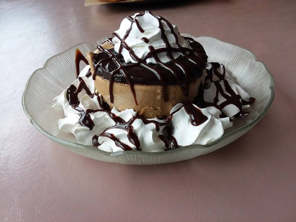 Pats Pizza | restaurant | 85 Center St, Auburn, ME 04210, USA | 2077848221 OR +1 207-784-8221