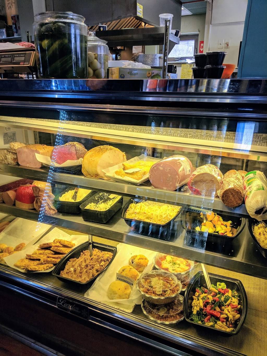 Fressers Delicatessen | meal takeaway | 1097 N Main St, Randolph, MA 02368, USA | 7819614383 OR +1 781-961-4383