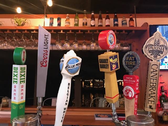 JBs Fuel Dock | restaurant | 126 S Roadway St, New Orleans, LA 70124, USA | 5045102260 OR +1 504-510-2260