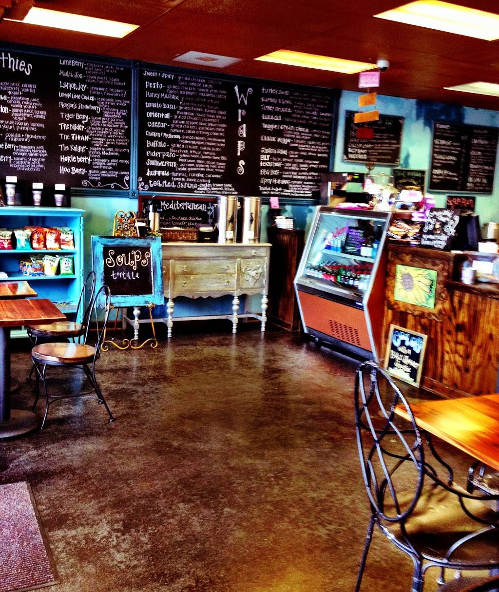 Elderberrys | restaurant | 3555 Electric Rd, Roanoke, VA 24018, USA | 5407760600 OR +1 540-776-0600