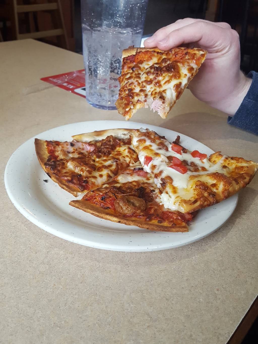 Pizza Ranch | meal delivery | 2020 W Bremer Ave, Waverly, IA 50677, USA | 3193522222 OR +1 319-352-2222