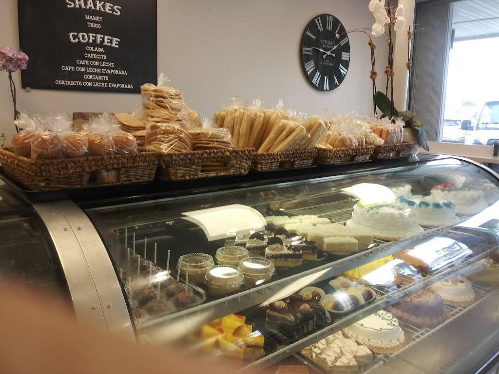 Sunset Bakery | bakery | 8788 SW 72nd St, Miami, FL 33173, USA | 3052797888 OR +1 305-279-7888