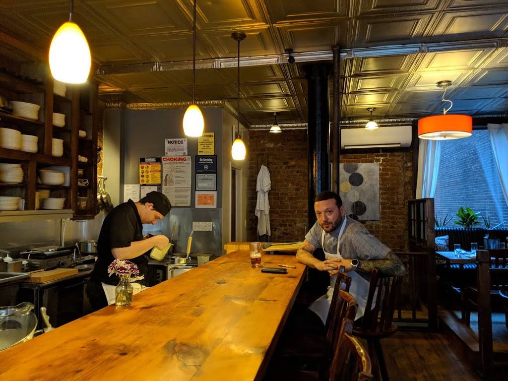 Grape and Grain | restaurant | 620 E 6th St, New York, NY 10009, USA | 6464904029 OR +1 646-490-4029