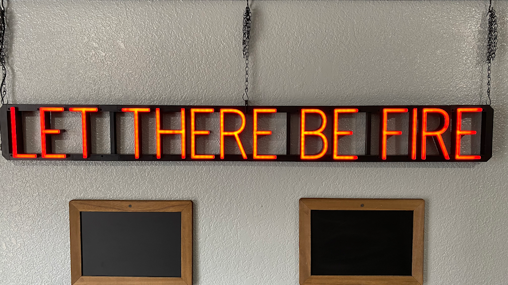 Avon Park BBQ Co. | restaurant | 3 S Lake Ave, Avon Park, FL 33825, USA | 8632017077 OR +1 863-201-7077