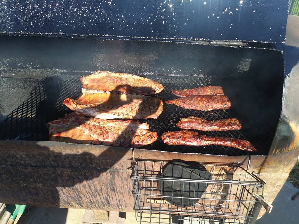 Andys Smoke House | restaurant | 2621 W White Oaks Dr, Springfield, IL 62704, USA | 2176795692 OR +1 217-679-5692