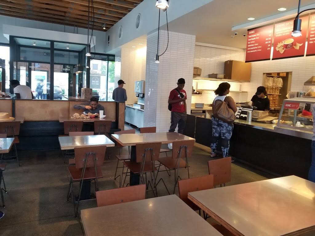 Chipotle Mexican Grill | restaurant | 1132 S Clinton St Clinton &, W Grenshaw St, Chicago, IL 60607, USA | 7734533021 OR +1 773-453-3021