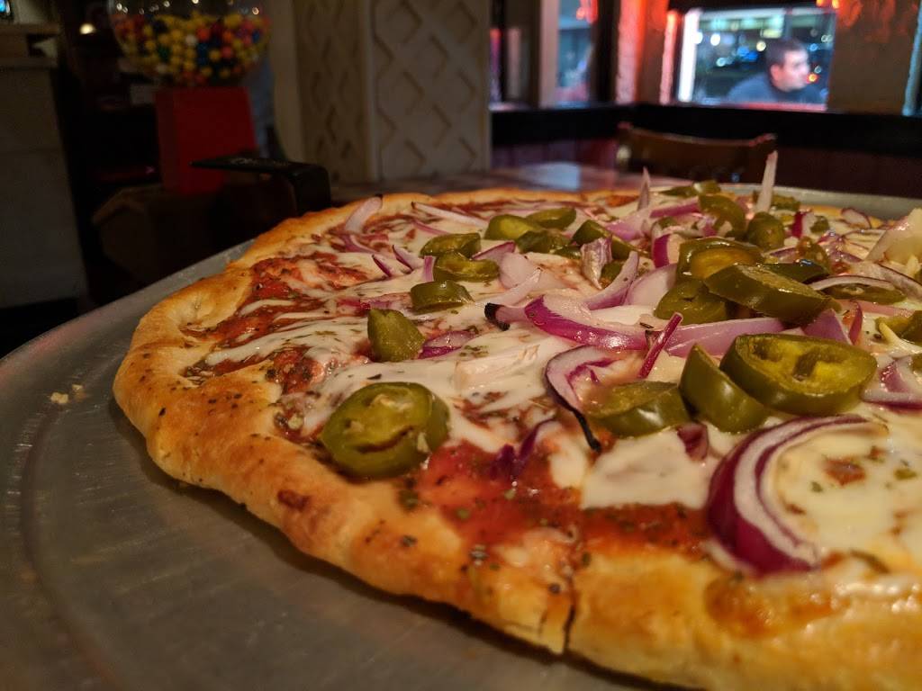 Giovanni’s Pizzeria & Pasta | restaurant | 2006 Atlantic Ave, Virginia Beach, VA 23451, USA | 7574251575 OR +1 757-425-1575