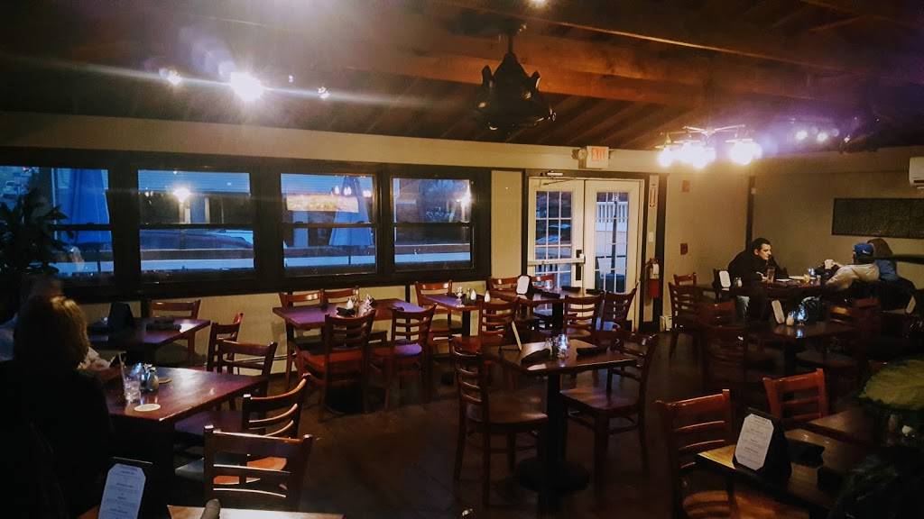 Wellingtons Grill | restaurant | 110 Halstead Ave, Harrison, NY 10528, USA | 9143151532 OR +1 914-315-1532