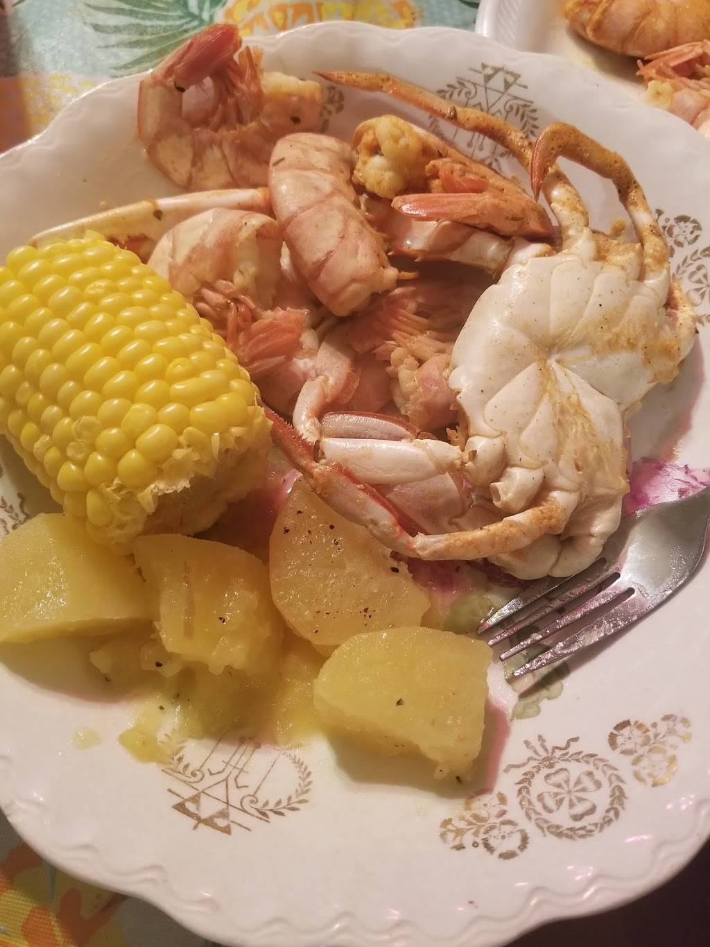 Fishermans Galley | restaurant | 130 E Meadow Rd, Eden, NC 27288, USA | 3366232220 OR +1 336-623-2220