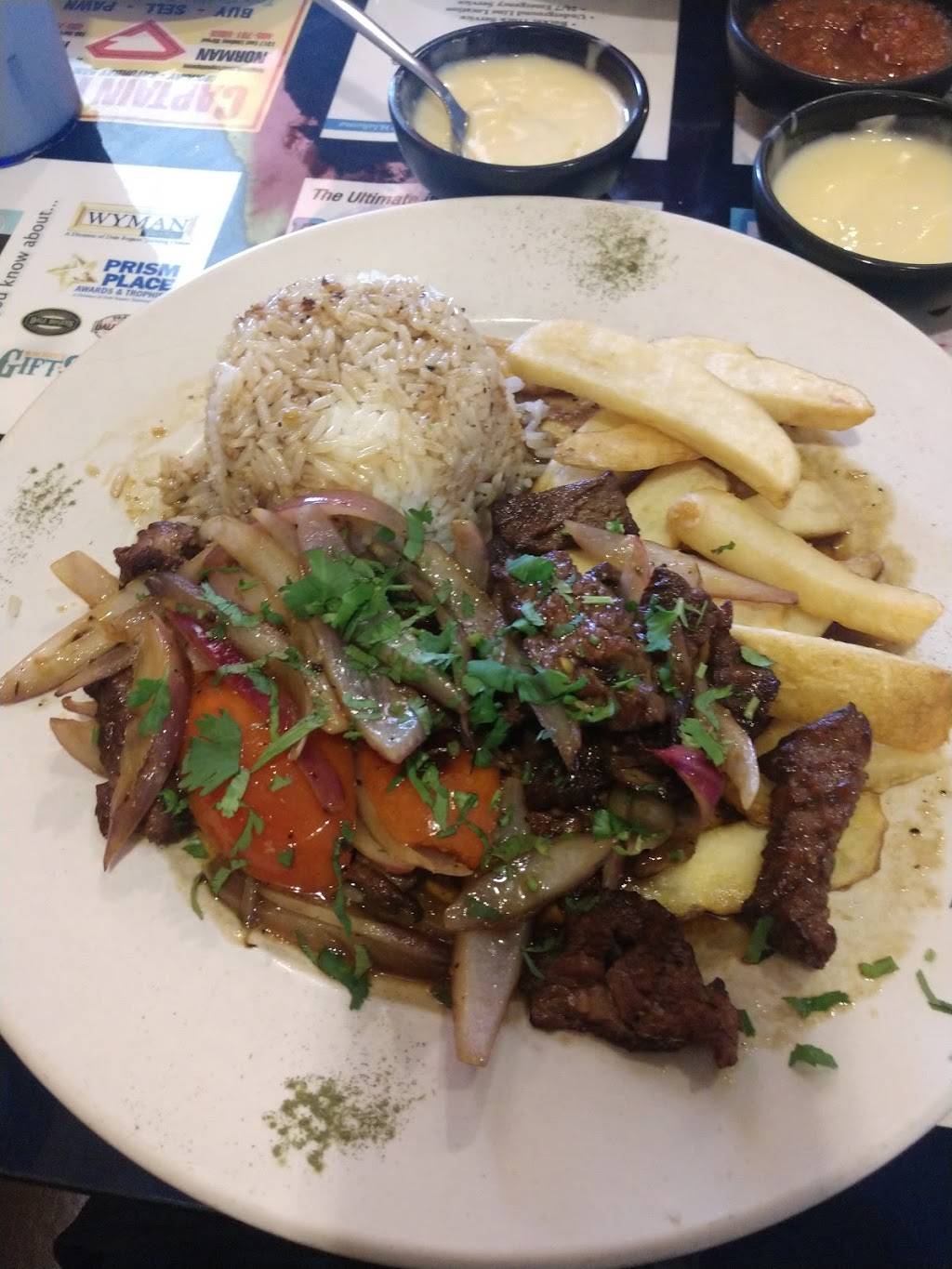 Mamaveca Mexican and Peruvian Restaurant | restaurant | 6343, 2551 Hemphill Dr, Norman, OK 73069, USA | 4055734003 OR +1 405-573-4003