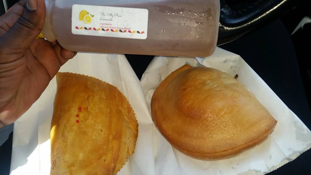 The Patty Place | restaurant | 19547 NW 2nd Ave, Miami Gardens, FL 33169, USA | 3056521787 OR +1 305-652-1787