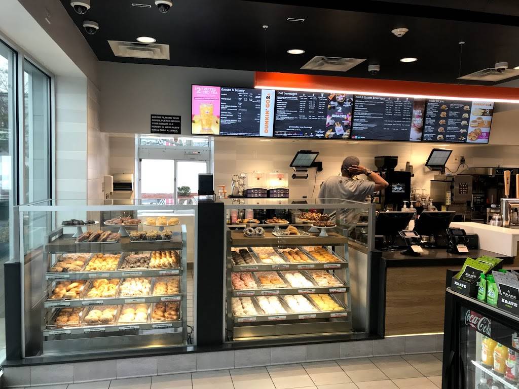 Dunkin | bakery | 95 Franklin St, Quincy, MA 02169, USA | 6174729240 OR +1 617-472-9240