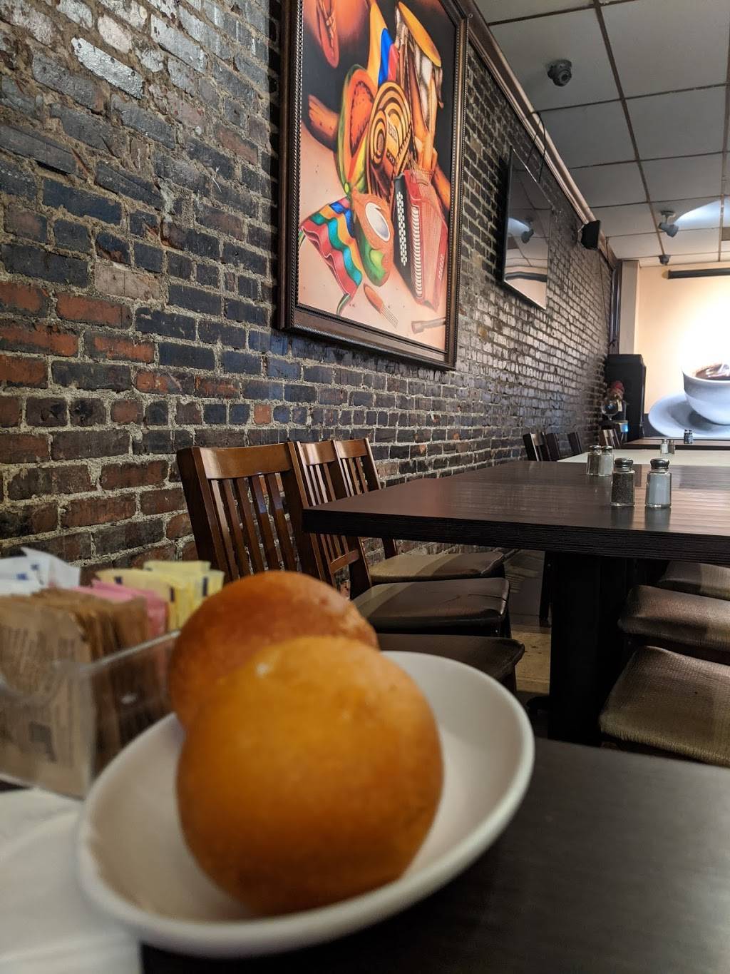 Sabor Colombiano | restaurant | 847 S Union Ave, Los Angeles, CA 90017, USA | 2133880150 OR +1 213-388-0150