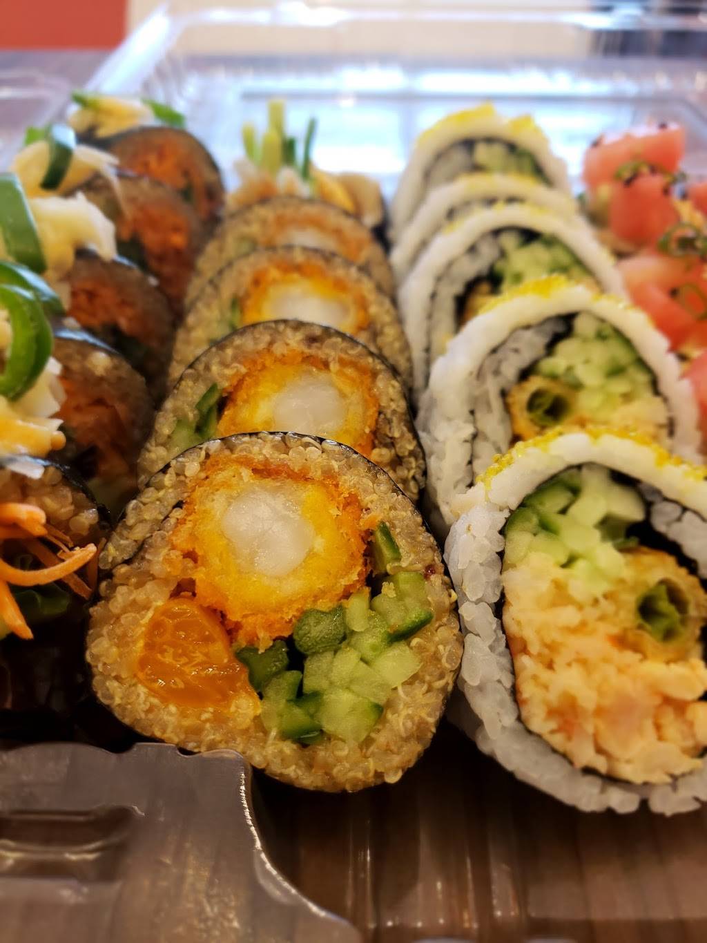 Yuzu sushi | meal takeaway | 5516 Boul Henri-Bourassa O, Saint-Laurent, QC H4R 0M6, Canada | 5143340944 OR +1 514-334-0944