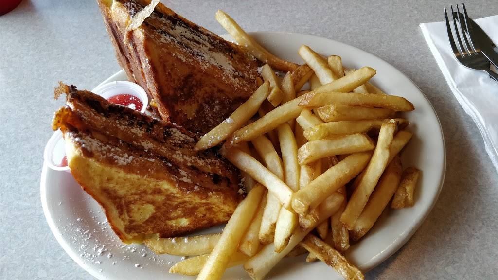 Country Cottage Restaurant | restaurant | 1776 Country Club Rd, Woodburn, OR 97071, USA | 5039823883 OR +1 503-982-3883