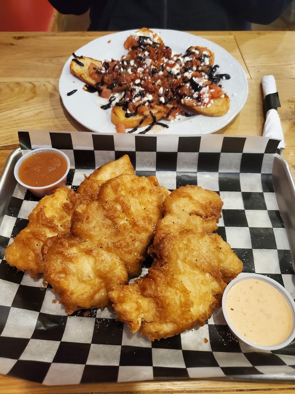 Twisted Tap | restaurant | 200 East Ave, Rochester, NY 14607, USA | 5853554687 OR +1 585-355-4687