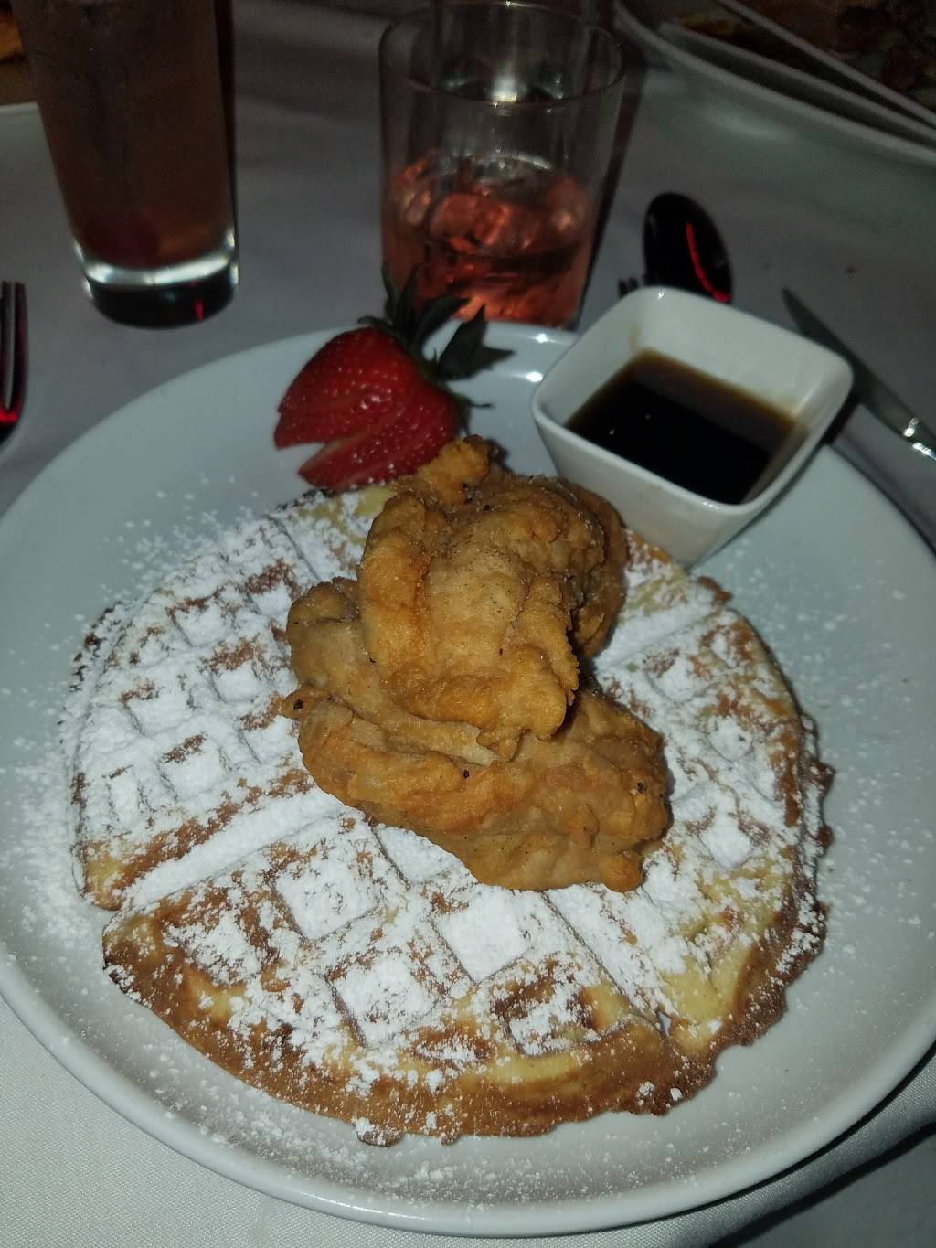 Savoy Restaurant | restaurant | 2623 Penn Ave, Pittsburgh, PA 15222, USA | 4122810660 OR +1 412-281-0660