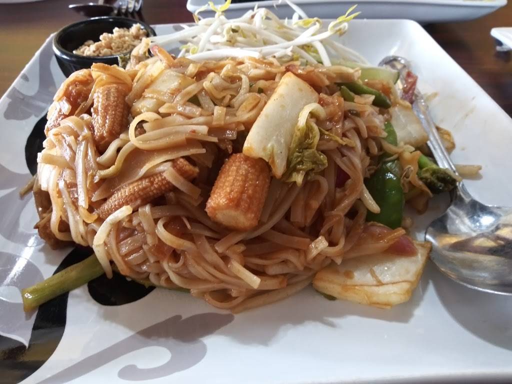 Bananas Thai Cuisine | restaurant | 15556 Farm to Market Rd 529, Houston, TX 77095, USA | 2814634399 OR +1 281-463-4399