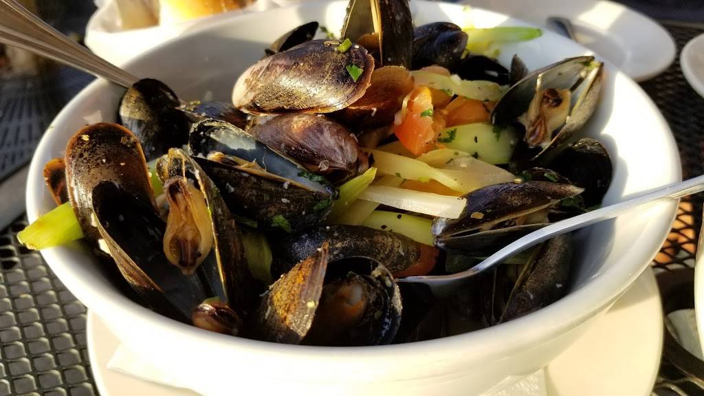 Acuario | restaurant | 163 N Main St, Port Chester, NY 10573, USA | 9149372338 OR +1 914-937-2338