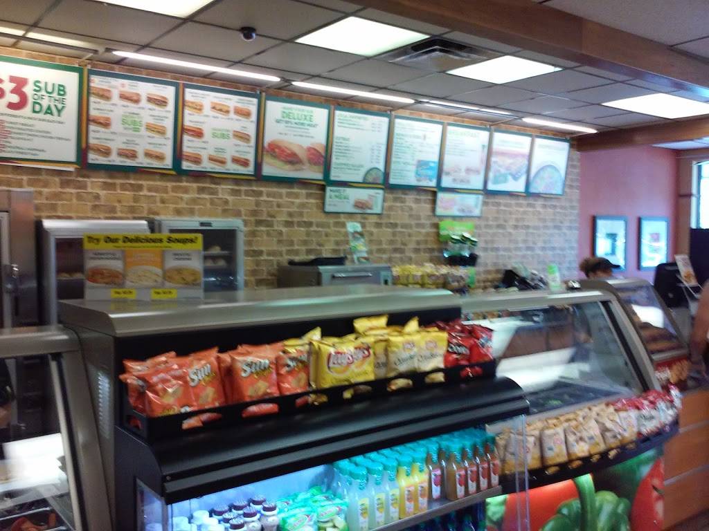 Subway Restaurants | restaurant | 18710 NW 67th Ave Store #56 Country Club, Plaza North, Hialeah, FL 33015, USA | 3056241700 OR +1 305-624-1700