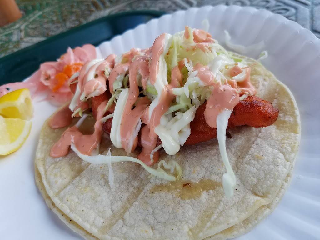 Los Tacos De Huicho | restaurant | 123 E 18th St, Bakersfield, CA 93305, USA | 6613289490 OR +1 661-328-9490