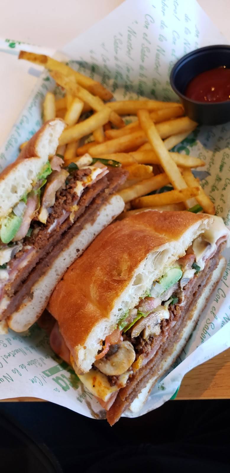 La Torta Plaza | restaurant | Blvd. Gustavo Salinas 10889, Aviacion, 22014 Tijuana, B.C., Mexico | 016646817272 OR +52 664 681 7272