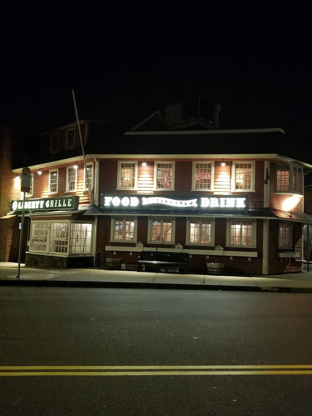 Liberty Grill | restaurant | 8 North St, Hingham, MA 02043, USA | 7817492444 OR +1 781-749-2444