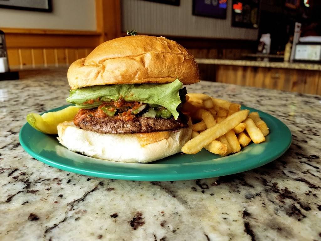 Leffs Lucky Town | restaurant | 7208 W State St, Wauwatosa, WI 53213, USA | 4142589886 OR +1 414-258-9886