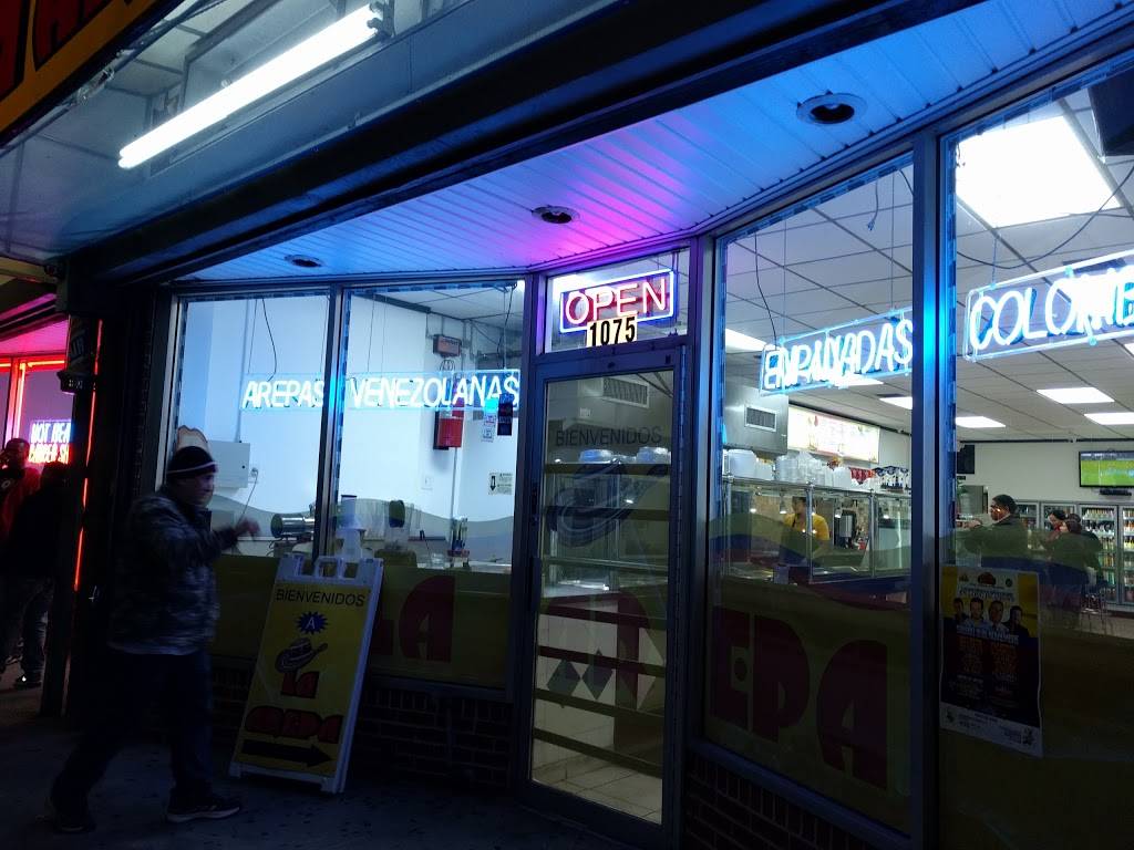 La Arepa Deli | restaurant | 1075 Suffolk Ave, Brentwood, NY 11717, USA | 6315217038 OR +1 631-521-7038