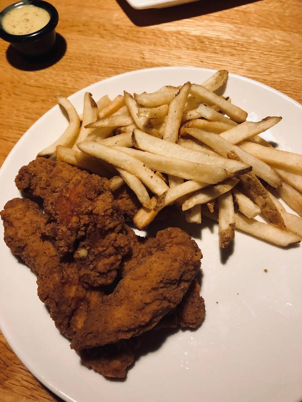 Applebees Grill + Bar | restaurant | 1335 Town Centre Dr, Eagan, MN 55123, USA | 6516867022 OR +1 651-686-7022