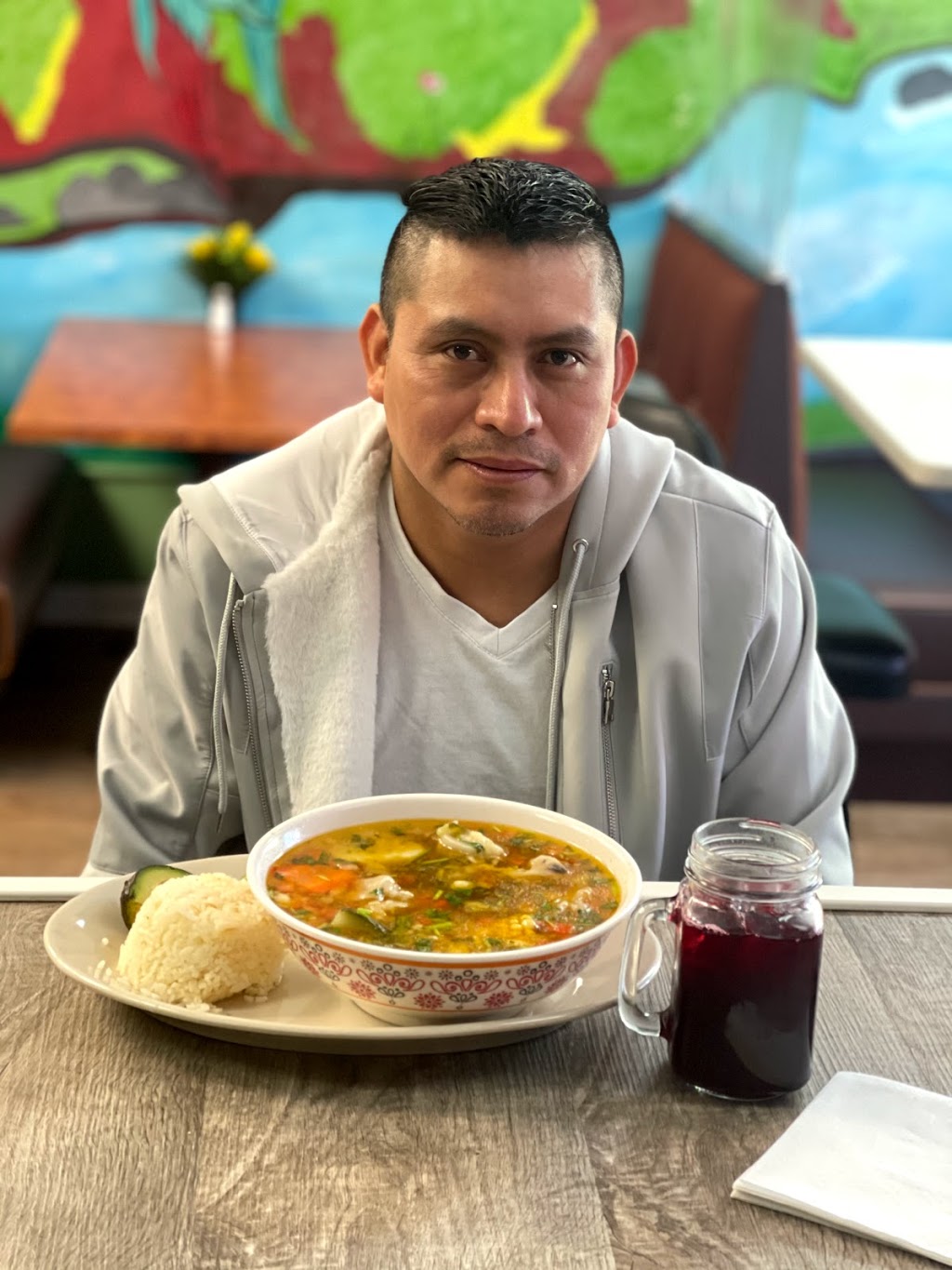 Petencito restaurant LLC | restaurant | 02863, Central Falls, RI 02863, USA | 4014104471 OR +1 401-410-4471